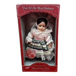 Dolls of the World Collection Petite Porcelains by Barbara Lee 2001 Peru